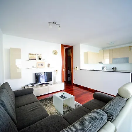 Mahagony Deluxe Zára