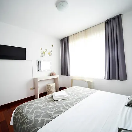 Mahagony Deluxe דירה *